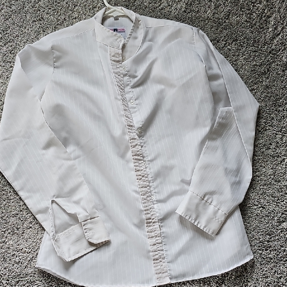 Elegant Cream Blouse with Mandarin Collar
